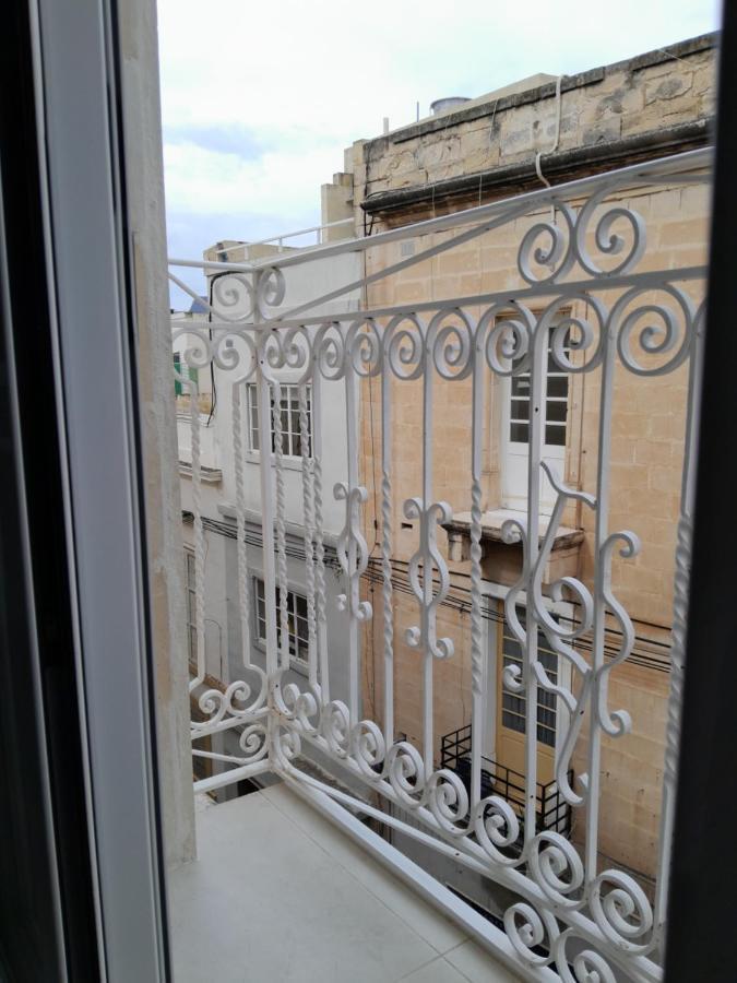 Limestone Sun Sliema Bagian luar foto