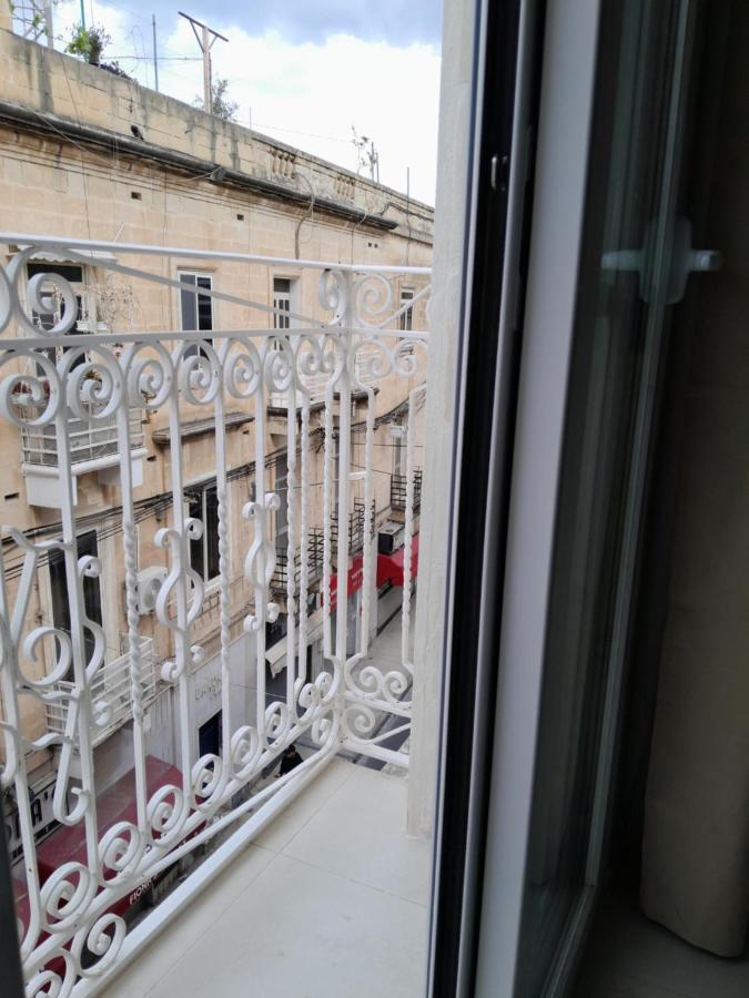 Limestone Sun Sliema Bagian luar foto